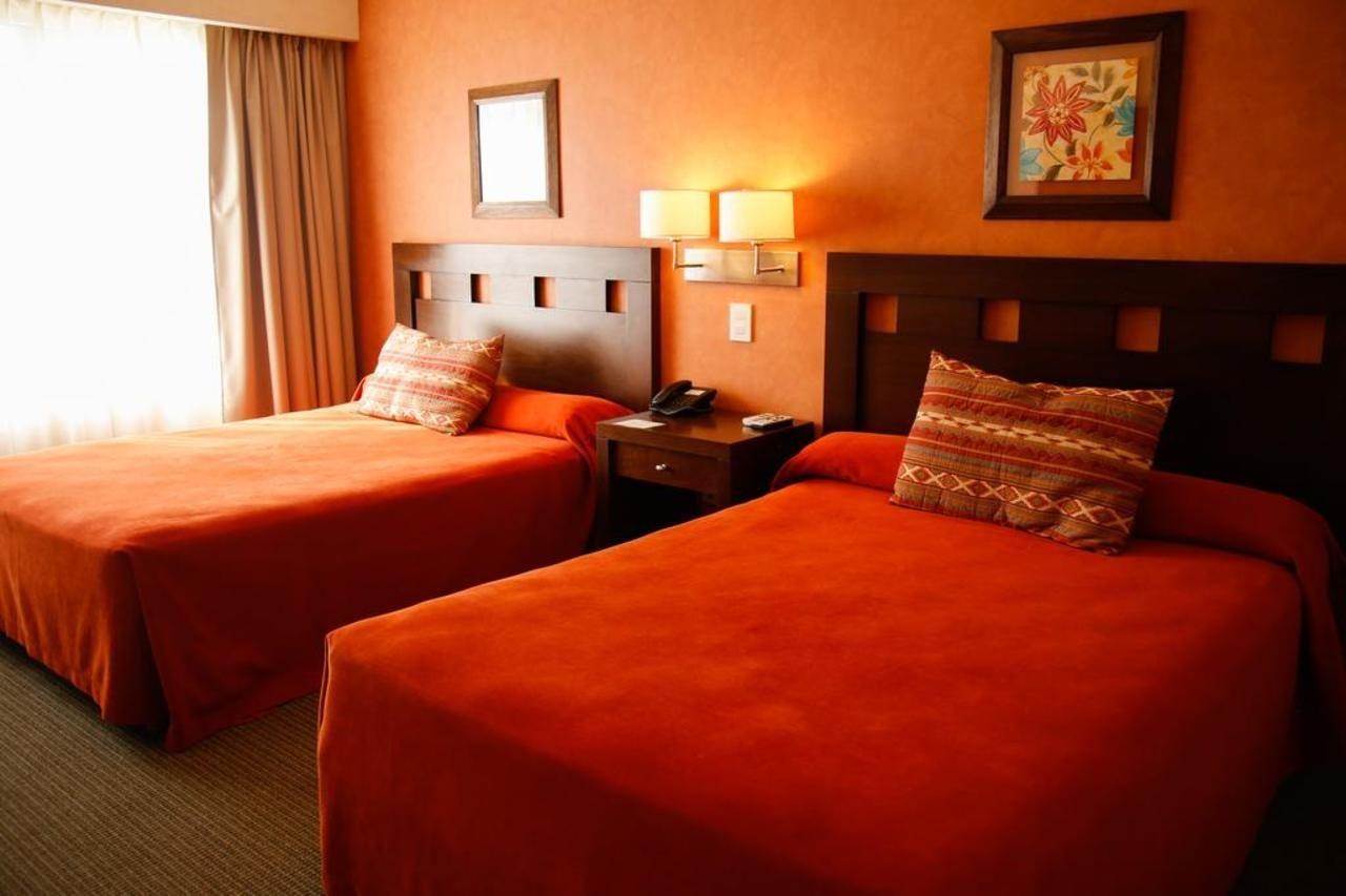 Hotel Howard Johnson Trenque Lauquen Zewnętrze zdjęcie