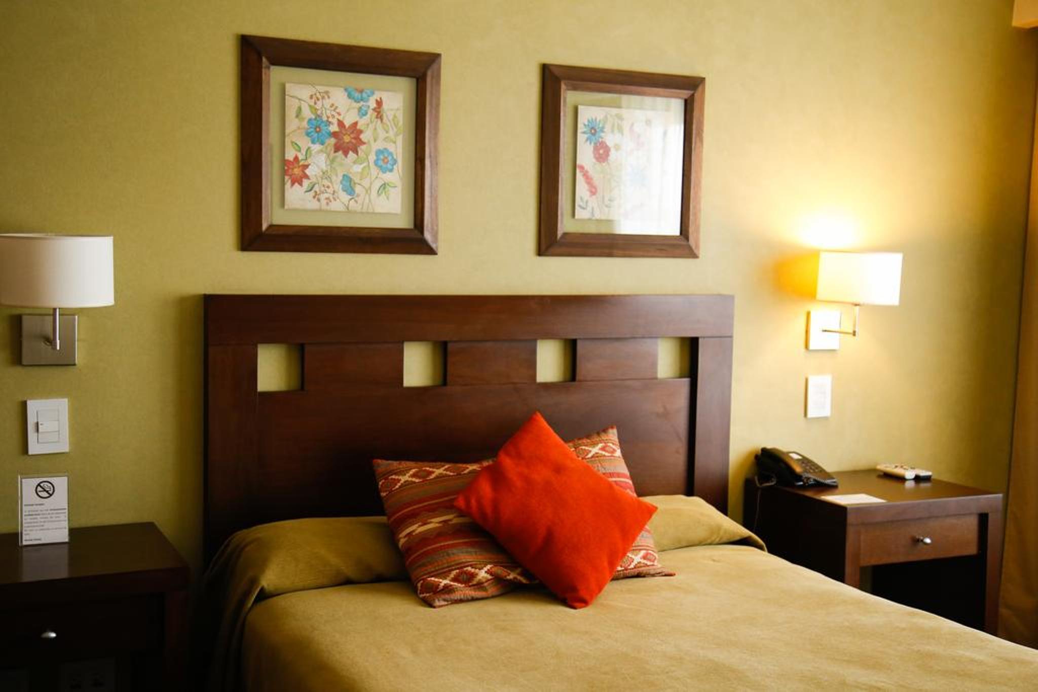 Hotel Howard Johnson Trenque Lauquen Zewnętrze zdjęcie